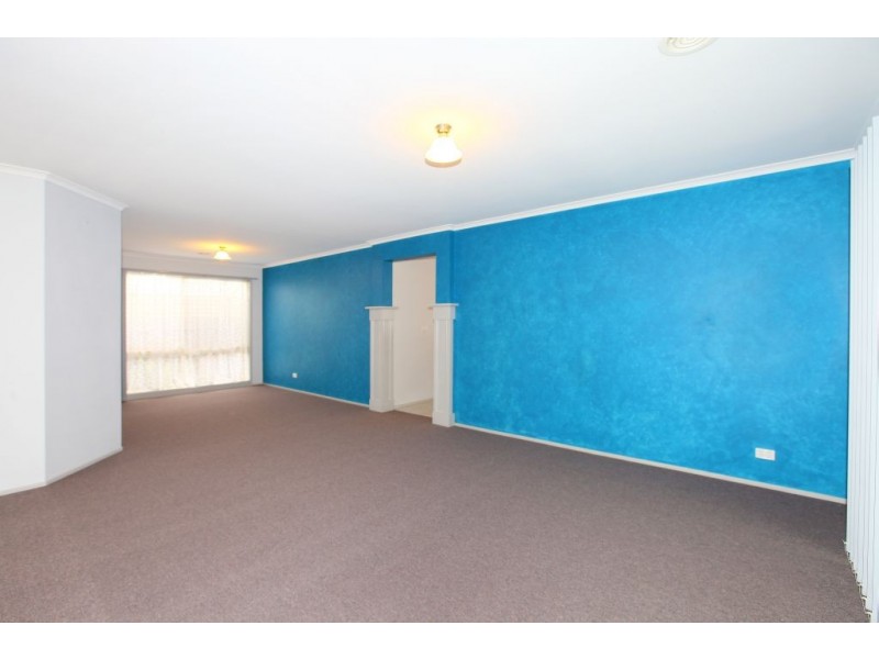 19 Orion Way, Roxburgh Park VIC 3064