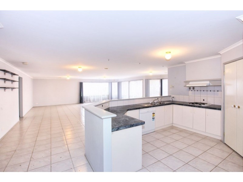 19 Orion Way, Roxburgh Park VIC 3064