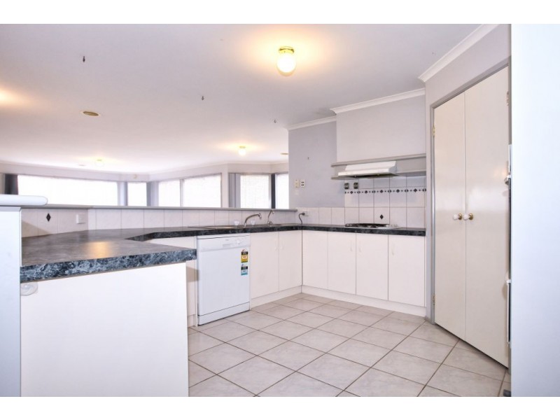 19 Orion Way, Roxburgh Park VIC 3064