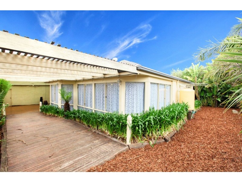 19 Orion Way, Roxburgh Park VIC 3064