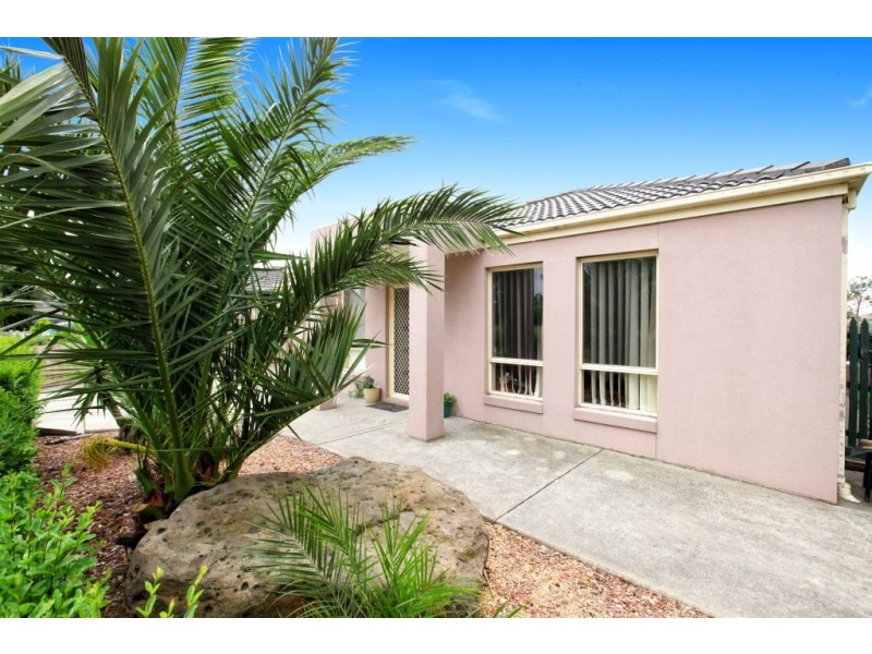 12 Shortridge Circuit, Roxburgh Park VIC 3064