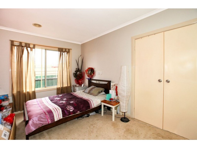 12 Shortridge Circuit, Roxburgh Park VIC 3064