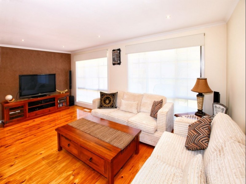 20 Heath Place, Meadow Heights VIC 3048