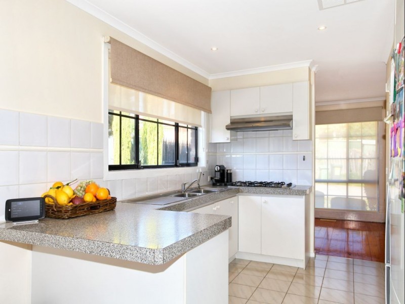 20 Heath Place, Meadow Heights VIC 3048