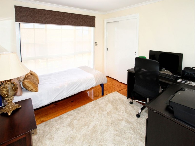 20 Heath Place, Meadow Heights VIC 3048