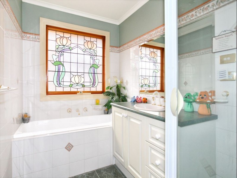 7 McGuire Court, Greenvale VIC 3059