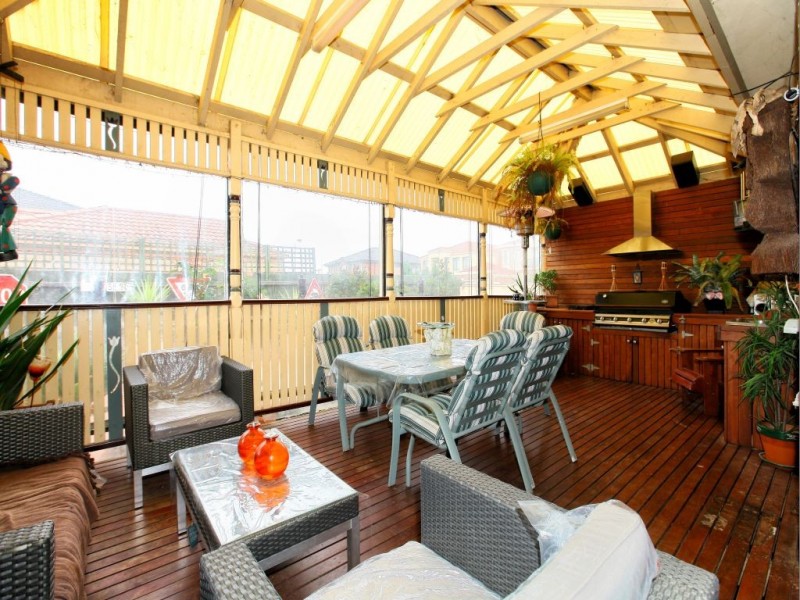 7 McGuire Court, Greenvale VIC 3059