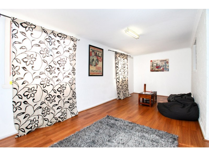 1 Becket Street South, Glenroy VIC 3046