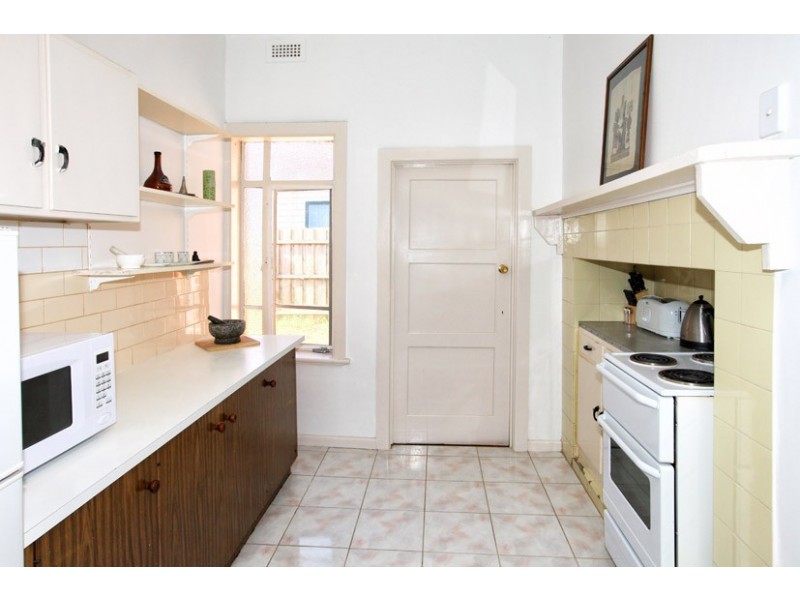 1 Becket Street South, Glenroy VIC 3046