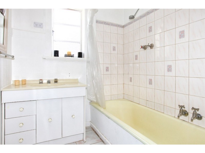 1 Becket Street South, Glenroy VIC 3046