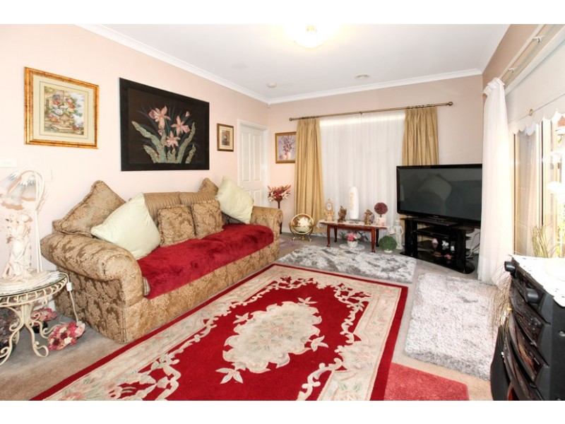 2 Simeto Way, Roxburgh Park VIC 3064