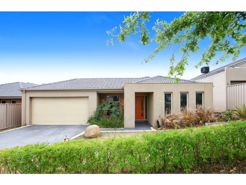 13 Fraserburg Crescent, Greenvale VIC 3059