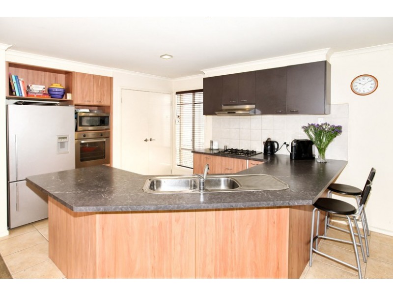 13 Fraserburg Crescent, Greenvale VIC 3059