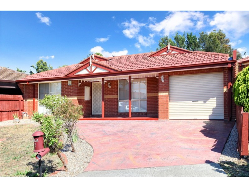 7 Nixon Court, Roxburgh Park VIC 3064