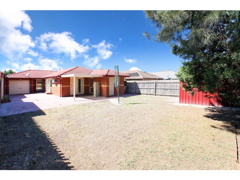 7 Nixon Court, Roxburgh Park VIC 3064