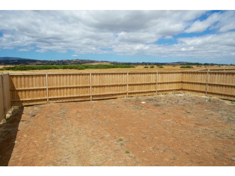 89 Wallara Waters Boulevard, Wallan VIC 3756