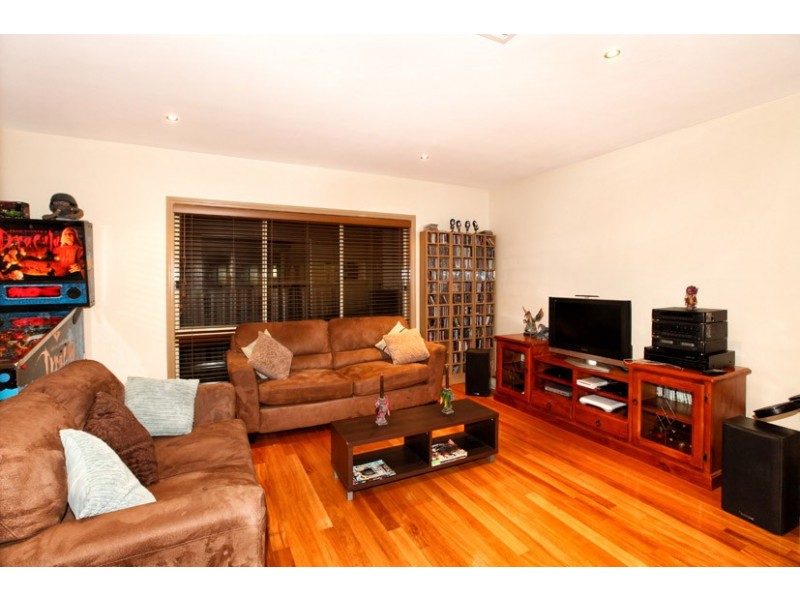 3 Snowden Place, Roxburgh Park VIC 3064