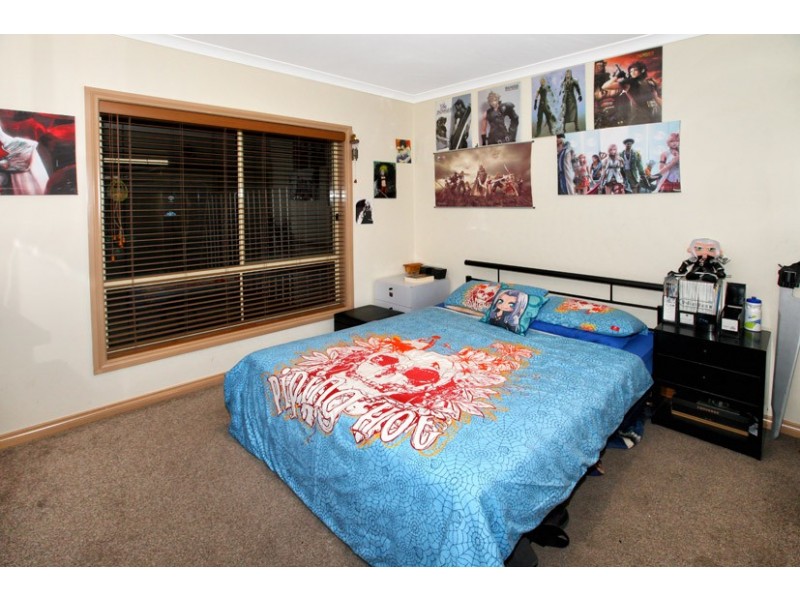 3 Snowden Place, Roxburgh Park VIC 3064