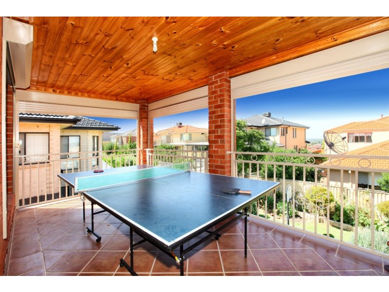 13 Bickerton Way, Roxburgh Park VIC 3064