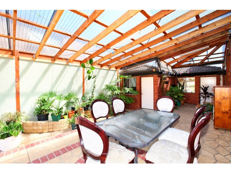 13 Bickerton Way, Roxburgh Park VIC 3064