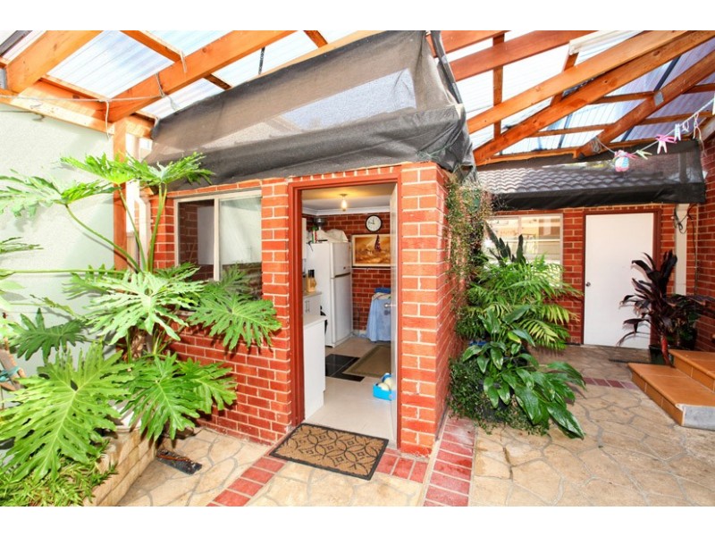 13 Bickerton Way, Roxburgh Park VIC 3064