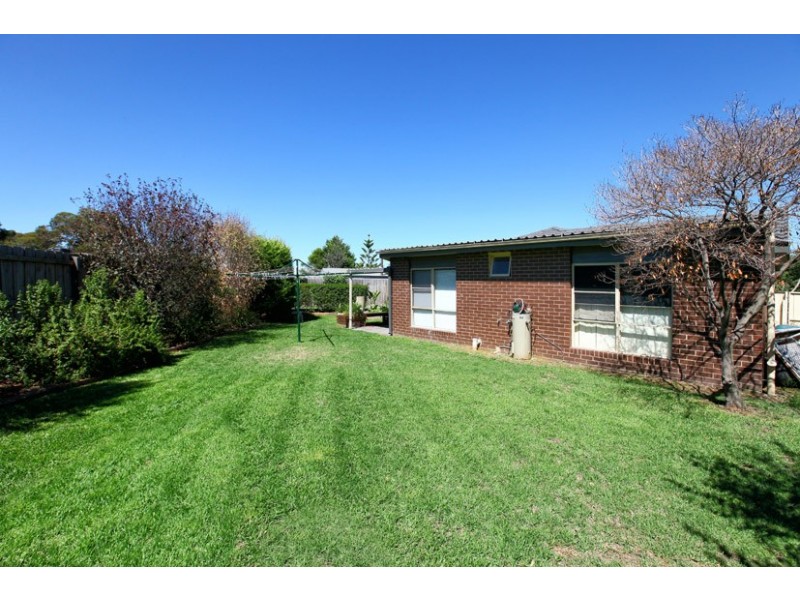 16 Balook Court, Meadow Heights VIC 3048