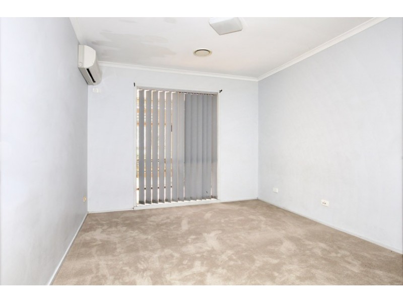 19 Sheridan Way, Roxburgh Park VIC 3064