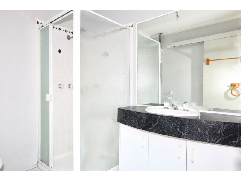 19 Sheridan Way, Roxburgh Park VIC 3064