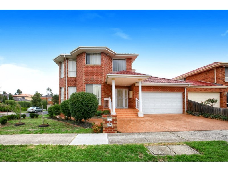5 Mackellar Drive, Roxburgh Park VIC 3064