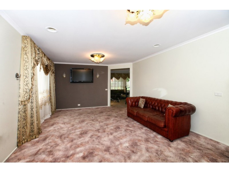 1 Nixon Court, Roxburgh Park VIC 3064