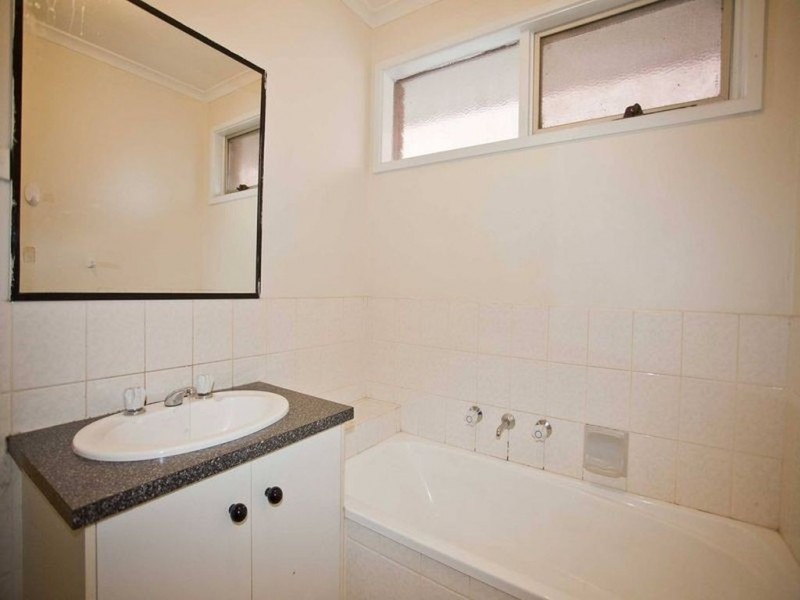12 Pinus Place, Meadow Heights VIC 3048
