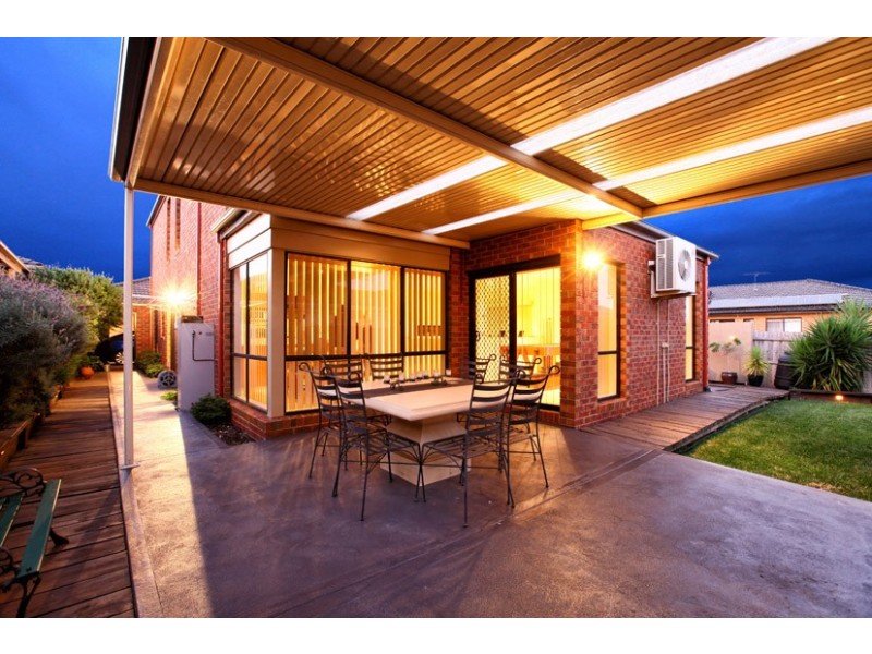 9 Tuscany Court, Roxburgh Park VIC 3064