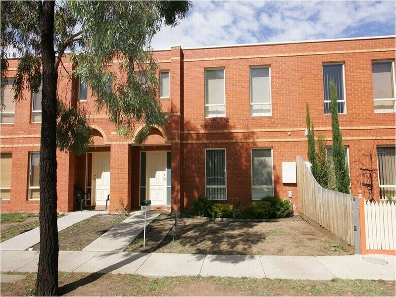 28 Almands Avenue, Roxburgh Park VIC 3064