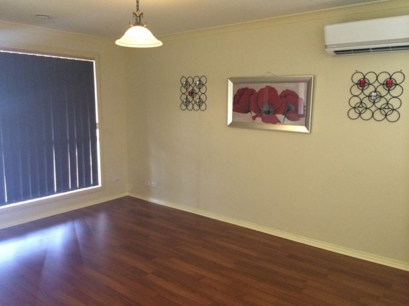 11 Wattleview Road, Roxburgh Park VIC 3064