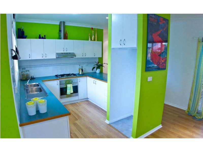 17 Perry Court, Roxburgh Park VIC 3064