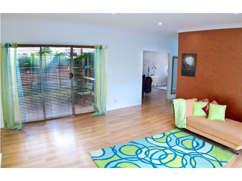 17 Perry Court, Roxburgh Park VIC 3064