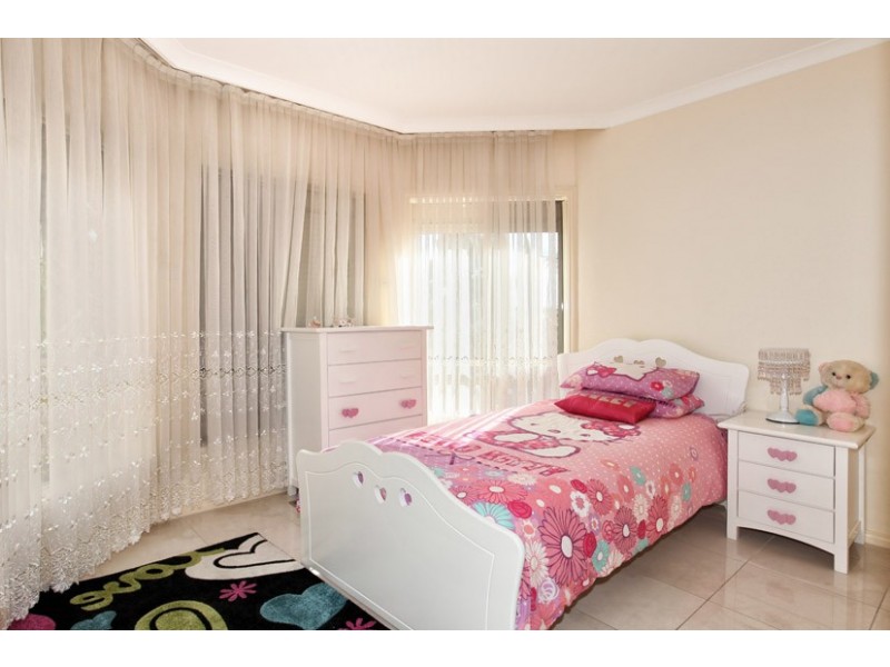 129 McPherson Boulevard, Roxburgh Park VIC 3064