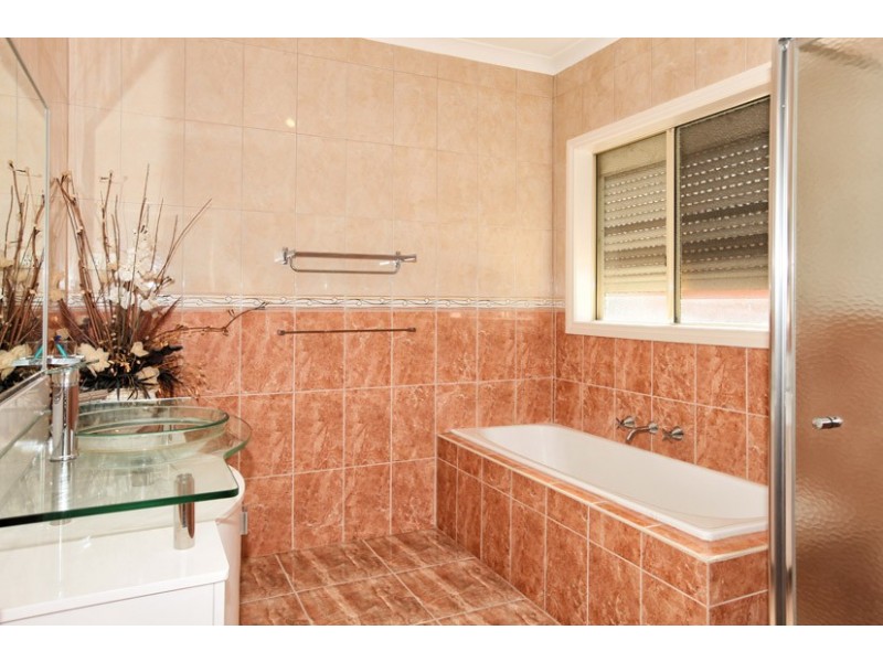 129 McPherson Boulevard, Roxburgh Park VIC 3064