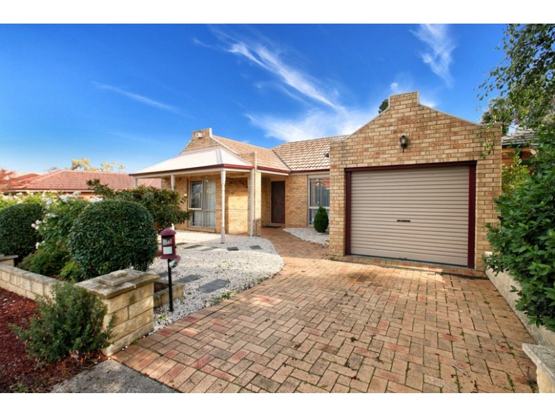 16 Perry Court, Roxburgh Park VIC 3064