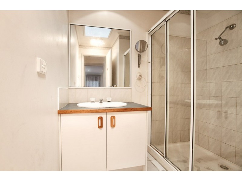 16 Perry Court, Roxburgh Park VIC 3064