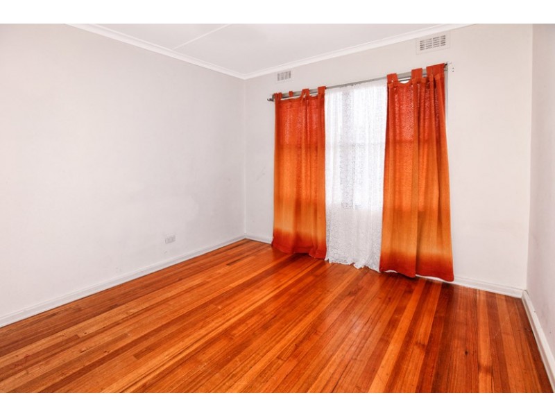 383 Barry Road, Dallas VIC 3047