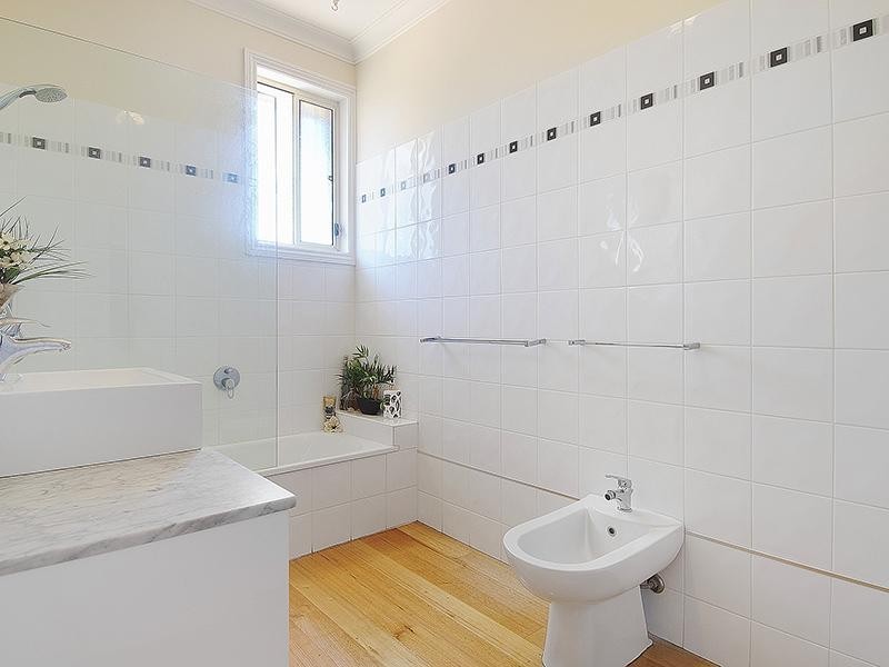 74 Paget Avenue, Glenroy VIC 3046