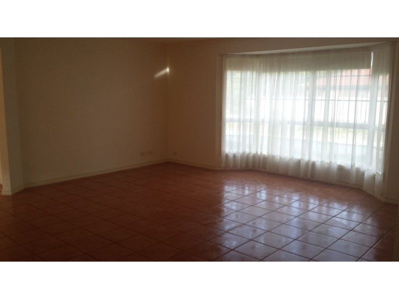 7 Collett Avenue, Roxburgh Park VIC 3064