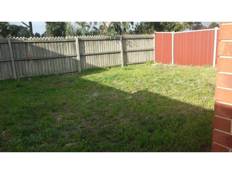 7 Collett Avenue, Roxburgh Park VIC 3064