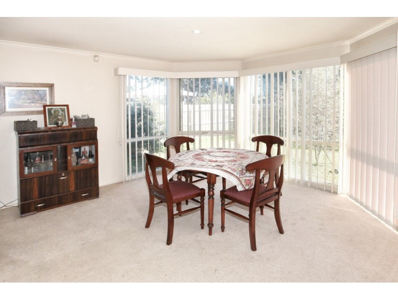 14 Rutherford Way, Roxburgh Park VIC 3064