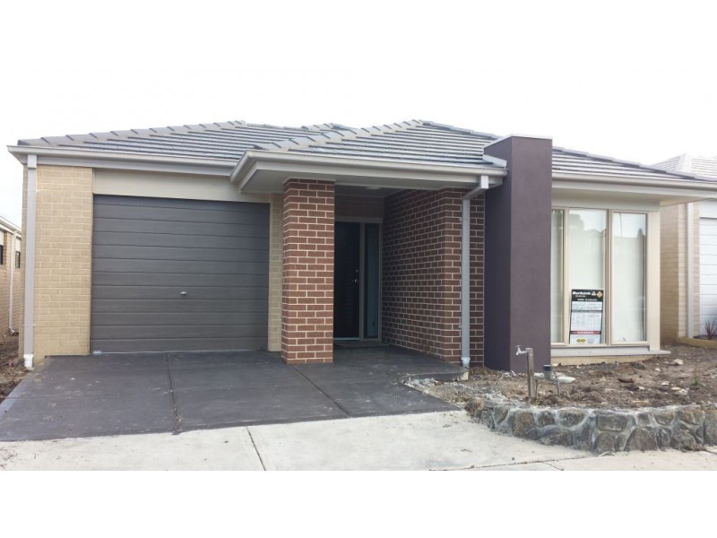 16 Cleeland Court, Roxburgh Park VIC 3064