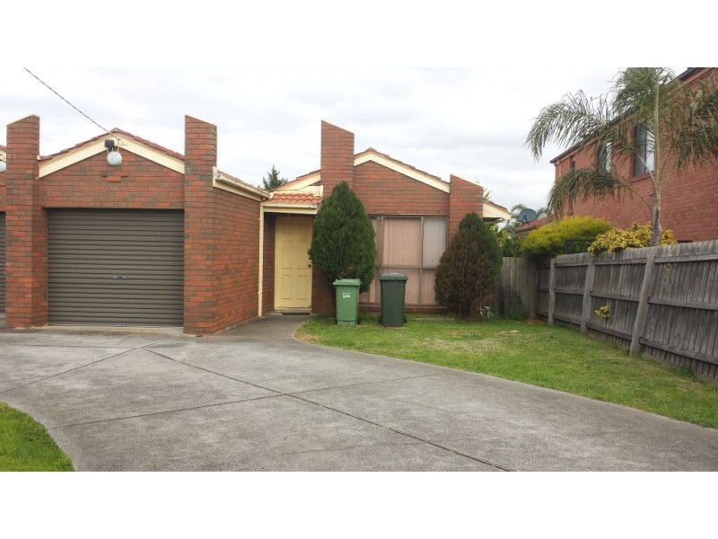 2/62 Heversham Grove, Greenvale VIC 3059