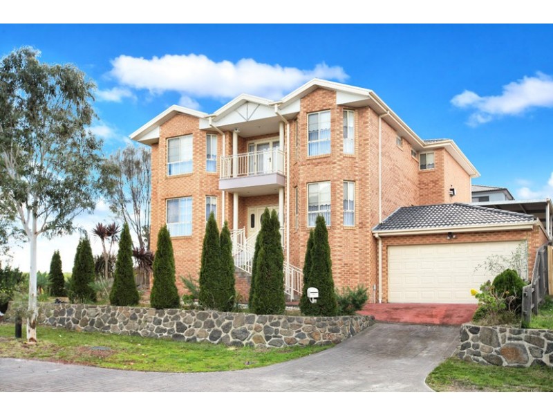 8 Madigan Court, Roxburgh Park VIC 3064