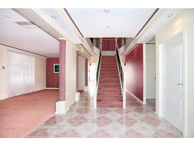 8 Madigan Court, Roxburgh Park VIC 3064