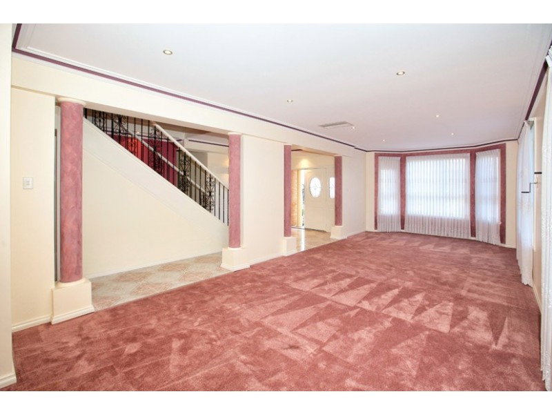 8 Madigan Court, Roxburgh Park VIC 3064